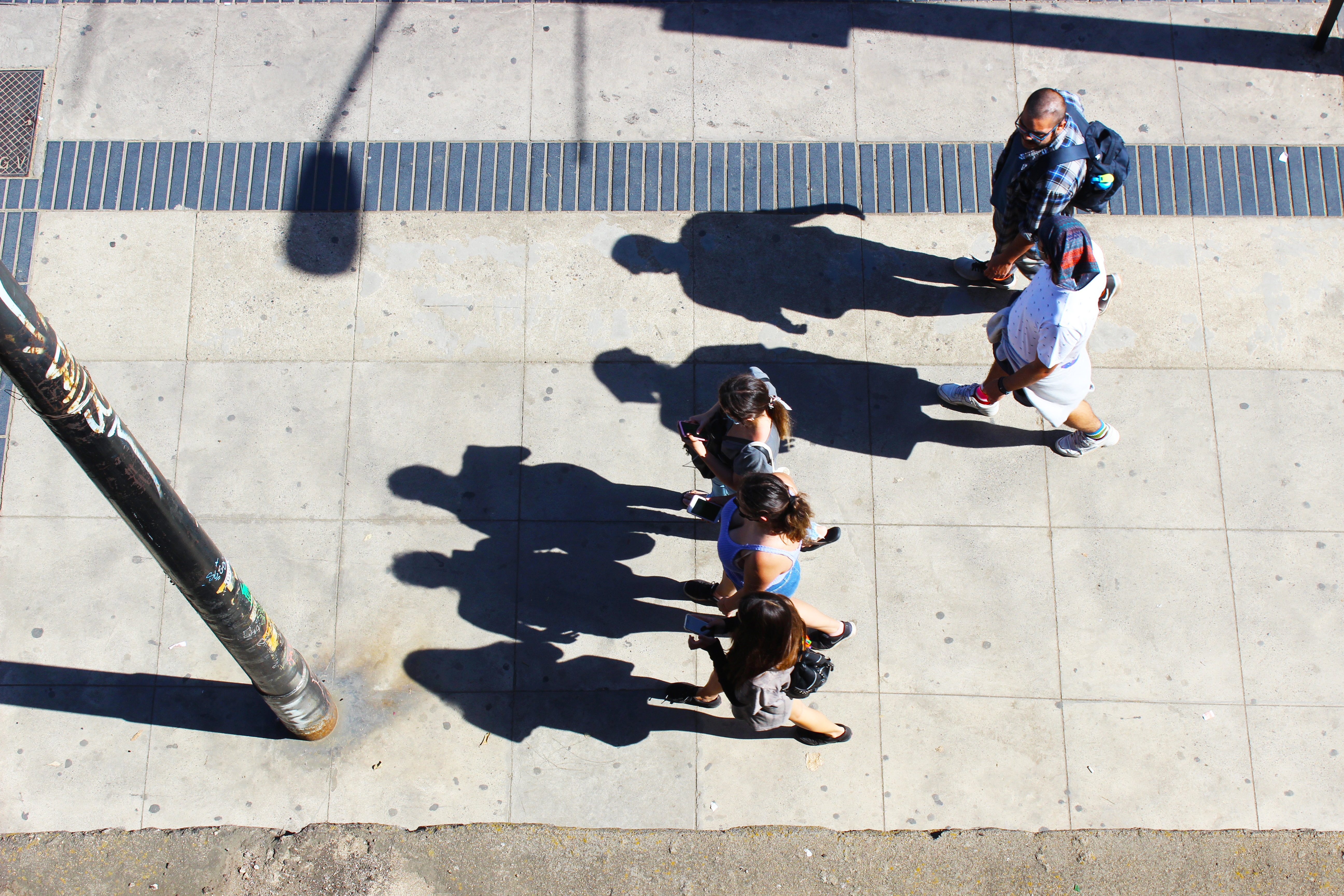Sombras en vereda